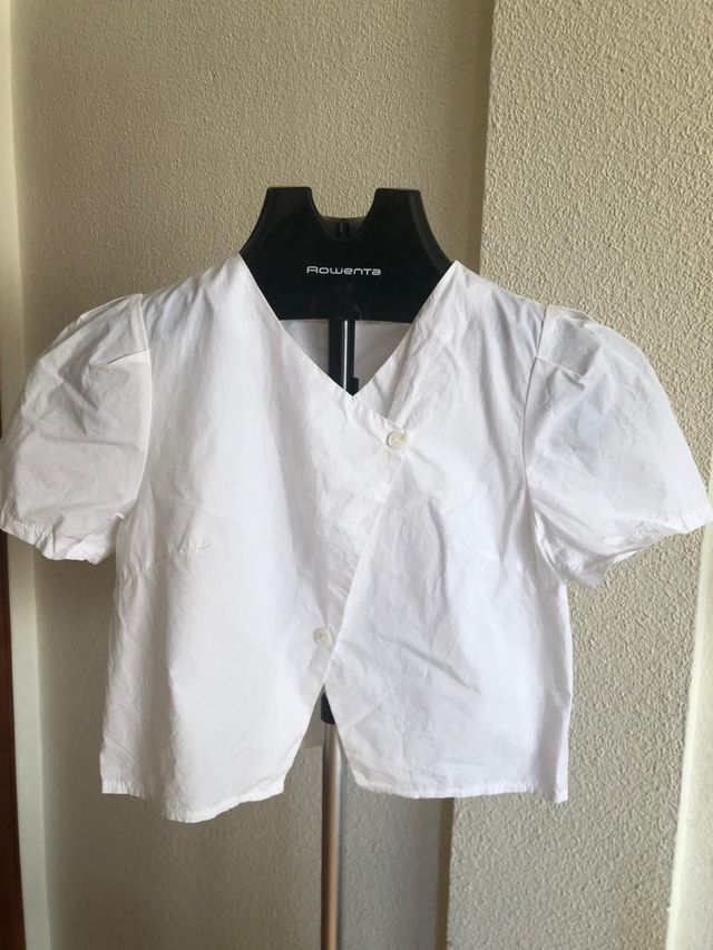 BLUSA CROP ASIMETRICA BLANCA(XS-M)