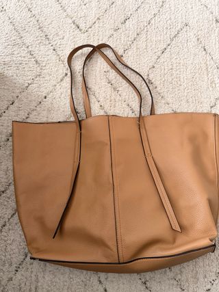 Bolso grande tote piel beige