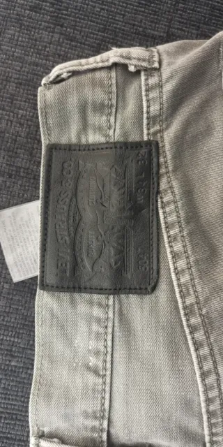 Pantalón Levi's 504 W34 L32 Gris