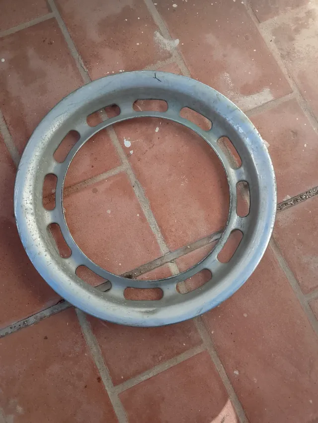 Aros Tapacubos Mercedes Ponton o mercedes antiguo