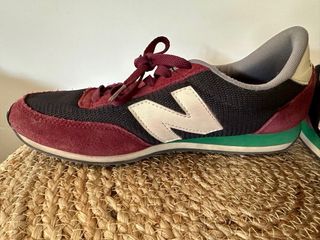 Zapatillas New Balance Negras y Rojas