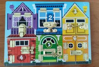 Tablero de actividades Melissa & Doug