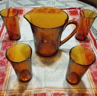 Jarra y 4 vasos ámbar