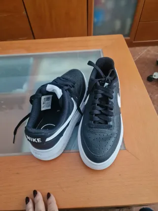 Tenis Nike Negros nuevos solo un uso