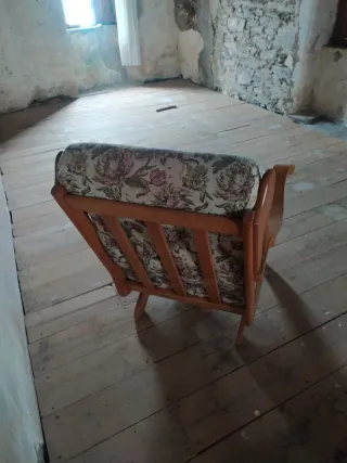 Butaca de madera floral