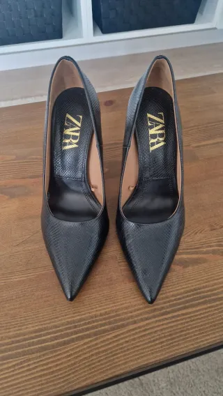 Zapatos de tacón negros