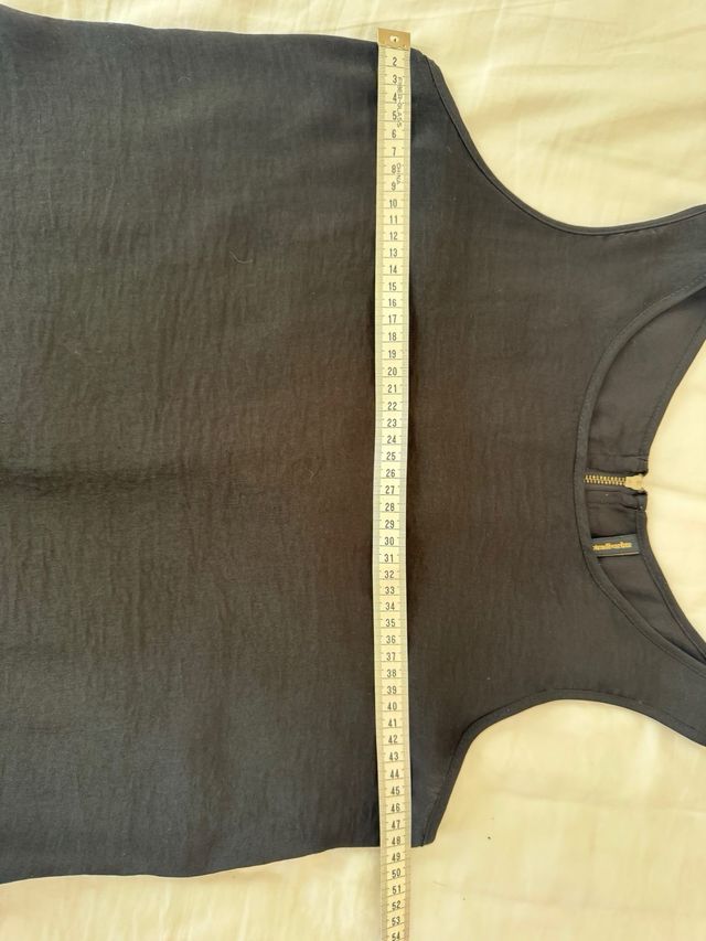 Blusa negra preciosa