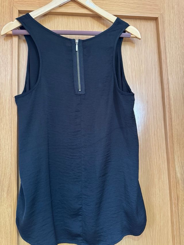 Blusa negra preciosa