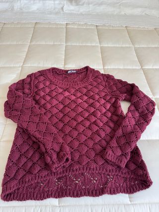 Maglioncino bordeaux lavorato
