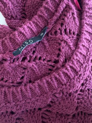 Maglioncino bordeaux lavorato