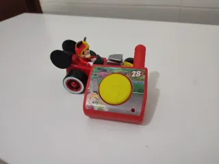 Mini carro RC Mickey Superpilotos com controle