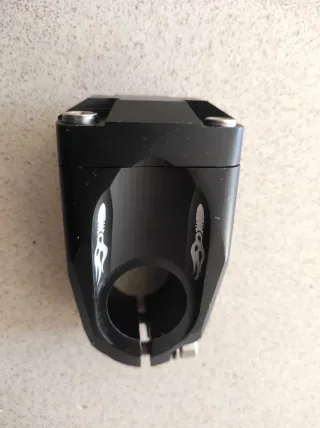 Potencia MTB Da Bomb Negra