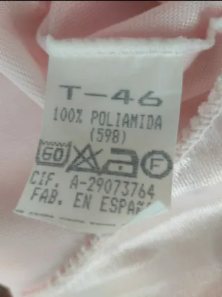 Femenina y chic camisola satinada