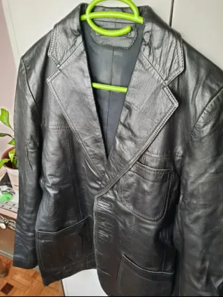 Chaqueta de cuero vintage tipo americana  talla m.