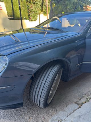 Mercedes-Benz  CLK 2004