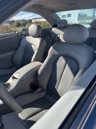 Mercedes-Benz  CLK 2004