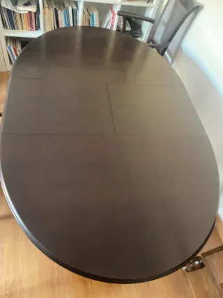 URGE VENTA Tavolo da pranzo in legno massello estensibile.