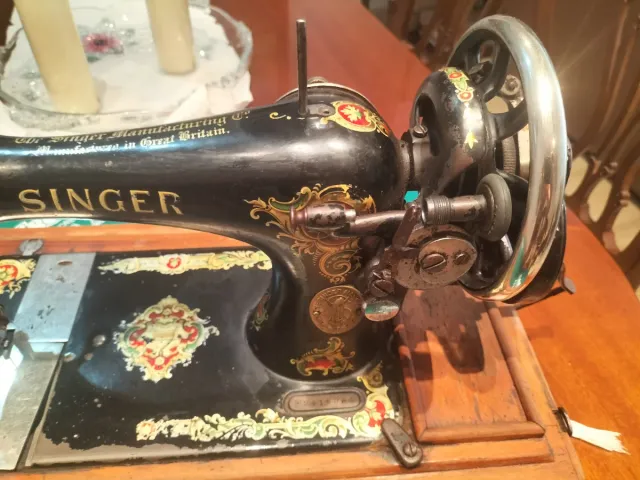 Máquina de coser Singer antigua