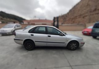 Paragolpes del volvo 89466 s40 1.9 dci 2001-2004