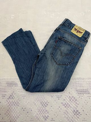 Calças de Ganga Levi's Tam. S modelo 504 straight