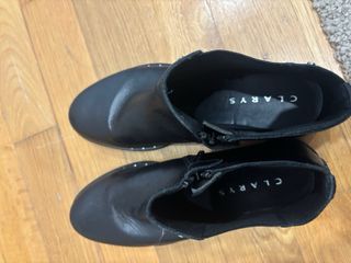 Botas piel niña Clary’s T38 tachuelas