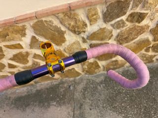 Manillar y potencia fixie.