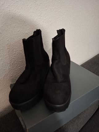 Botines de terciopelo negros