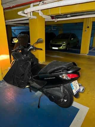 Suzuki Burgman 125cc ABS Negra