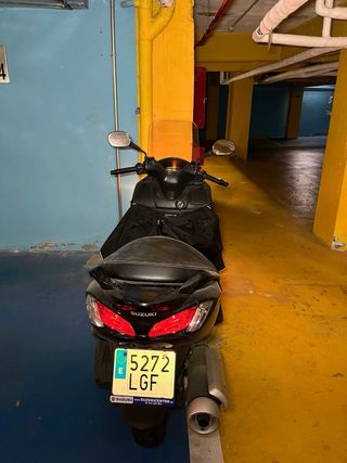 Suzuki Burgman 125cc ABS Negra