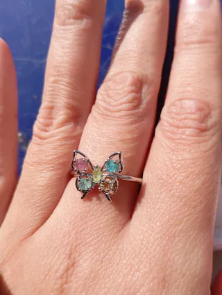 Anillo Mariposa Turmalina alpaca bañanada plata