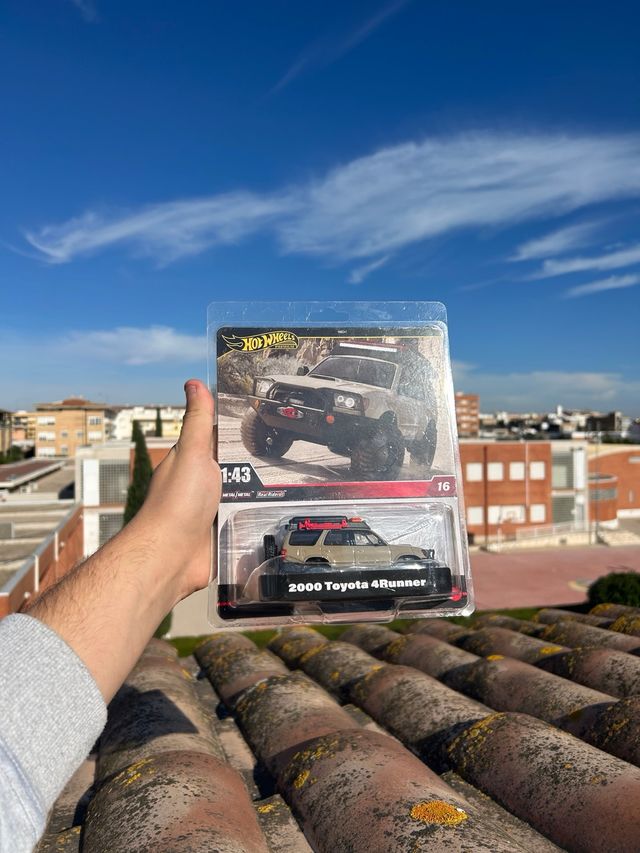 Hot Wheels 1:43 2000 Toyota 4Runner