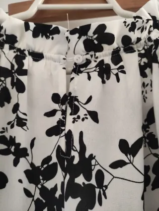 Vestido midi tirantes flores blanco y negro