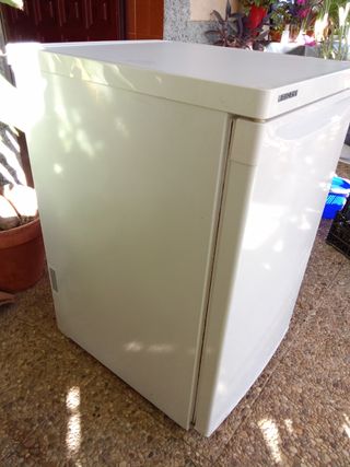 Nevera pequeña Liebherr
