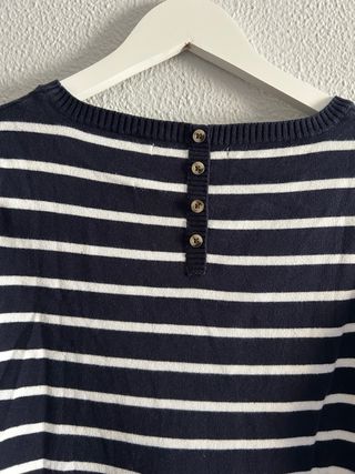 Jersey de rayas azul y blanco