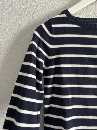 Jersey de rayas azul y blanco