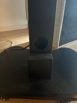 Soporte TV Hisense con ruedas