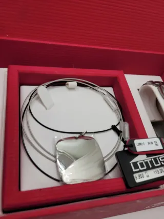 Conjunto Lotus Style: Reloj + Collar