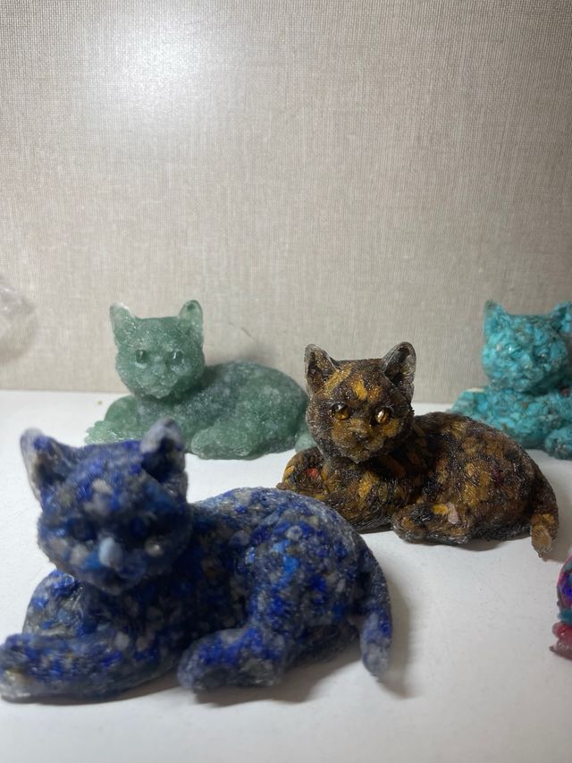Figuras de Gatos de Mineral