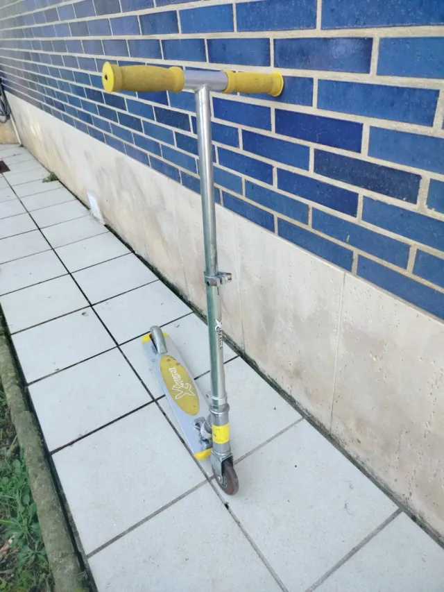 Monopattino Xtreme Giallo Pieghevole