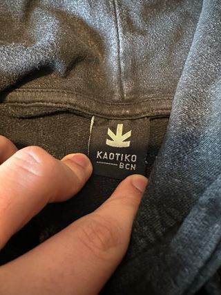 Sudadera Kaotiko con Estampado