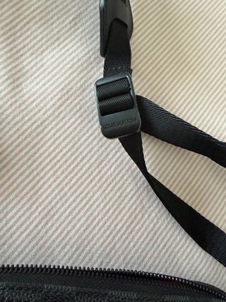 Bandolera Louis Vuitton Negra