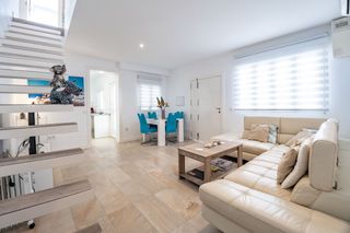 Casa de vacaciones con vistas al mar y aire!