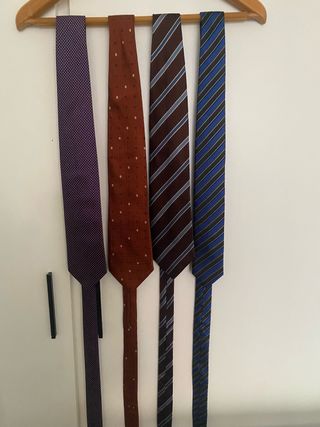 Lote de 4 corbatas de hombre