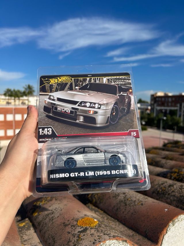 Hot Wheels 1:43 Nismo GT-R LM 1995