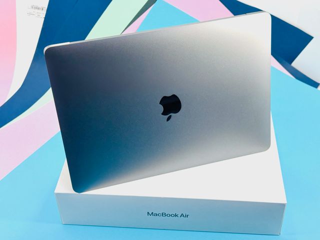 MacBook Air M1 2020 Plata