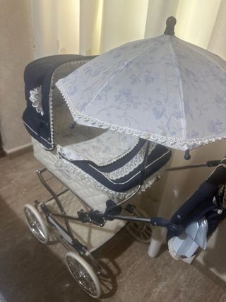 Carrito de muñecas como nuevo