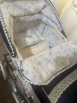 Carrito de muñecas como nuevo