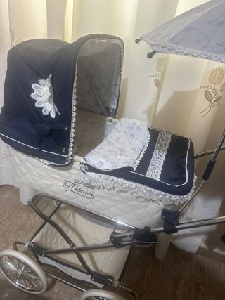 Carrito de muñecas como nuevo