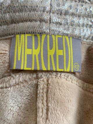 Cazadora efecto piel animal print