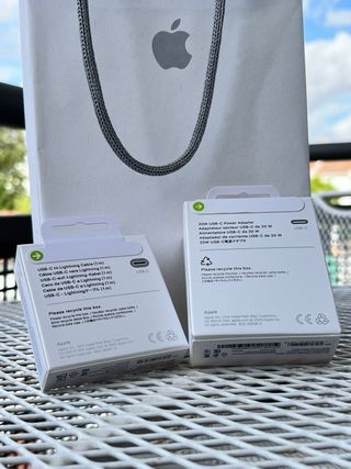 Caricatore iPhone completo Apple nuovo